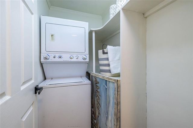 1802 La Dawn Lane NW, Atlanta, GA 30318
