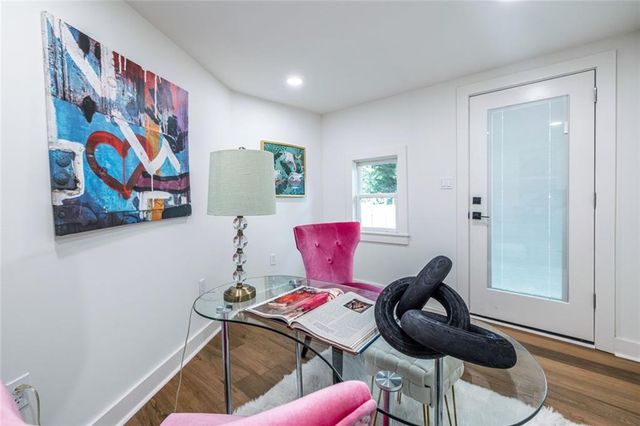1802 La Dawn Lane NW, Atlanta, GA 30318