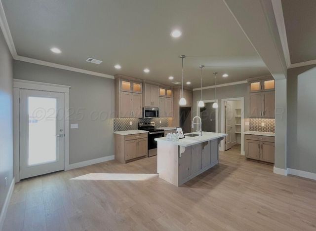 18050 TAURUS Trail, Canyon, TX 79015