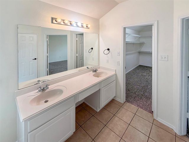 19531 S Village Of Bridgestone Lane, Spring, TX 77379