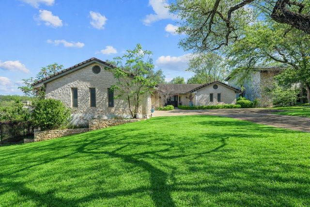 604 Rolling Green DR, Lakeway, TX 78734