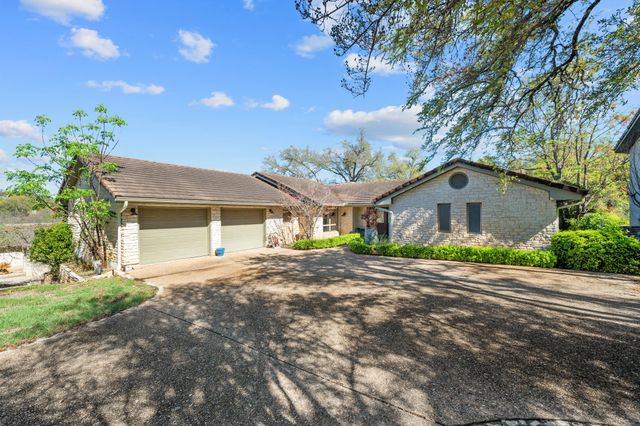604 Rolling Green DR, Lakeway, TX 78734