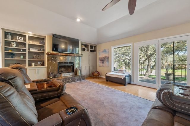 604 Rolling Green DR, Lakeway, TX 78734