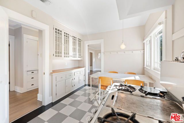 1843 Lucile Avenue, Los Angeles, CA 90026