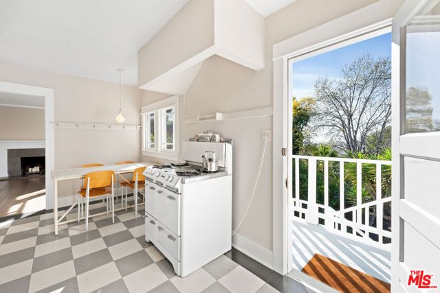 1843 Lucile Avenue, Los Angeles, CA 90026