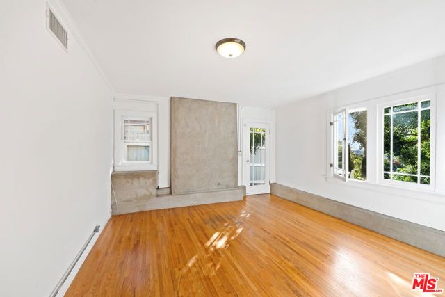 1843 Lucile Avenue, Los Angeles, CA 90026