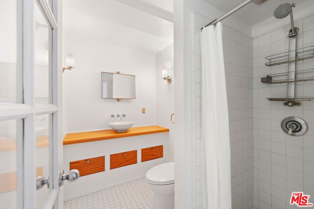 1843 Lucile Avenue, Los Angeles, CA 90026