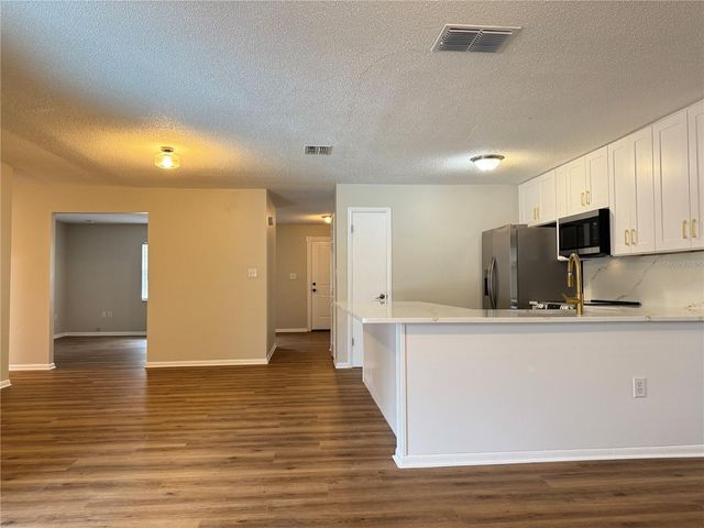 1602 LESLIE DRIVE, Lakeland, FL 33801