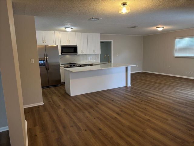 1602 LESLIE DRIVE, Lakeland, FL 33801