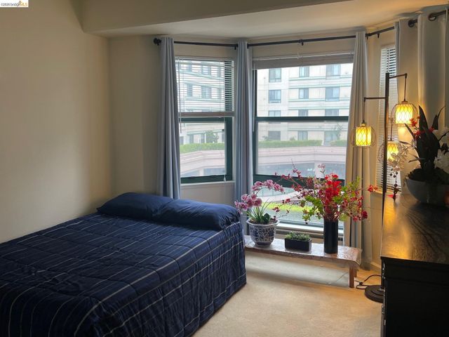 989 Webster St 450, Oakland, CA 94607