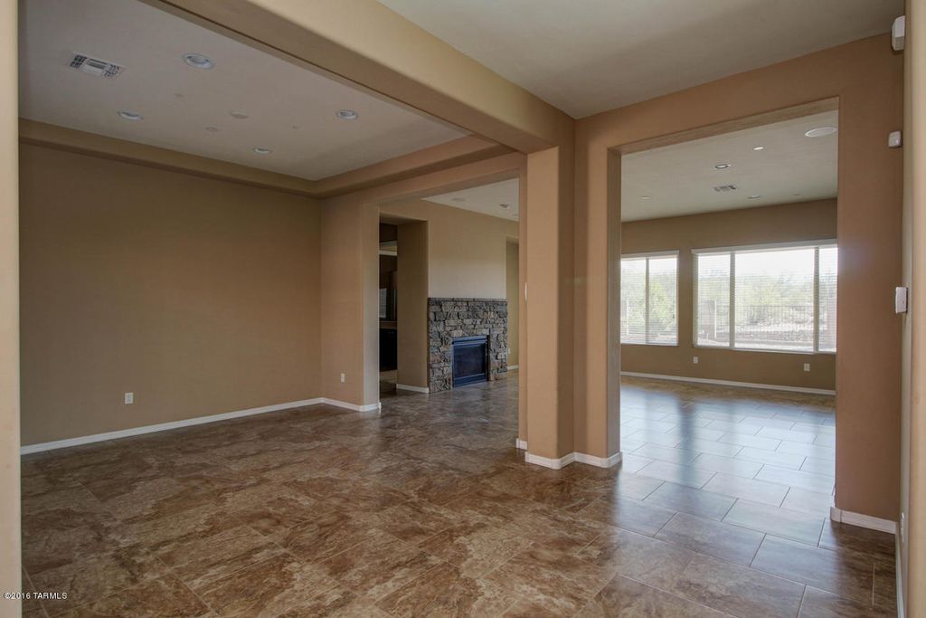 12530 N Golden Mirror Drive, Marana, AZ 85658