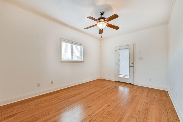 5723 Stewart Avenue, Galveston, TX 77551