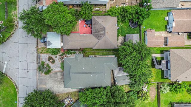 5723 Stewart Avenue, Galveston, TX 77551