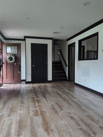 70 Barnes Road, Washingtonville, NY 10992