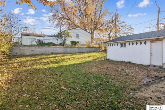 7653 S 41st Street, Bellevue, NE 68147