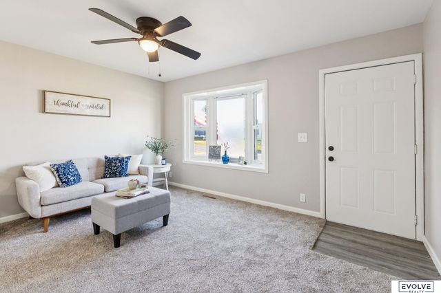 7653 S 41st Street, Bellevue, NE 68147