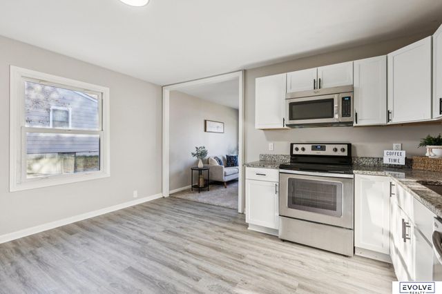 7653 S 41st Street, Bellevue, NE 68147