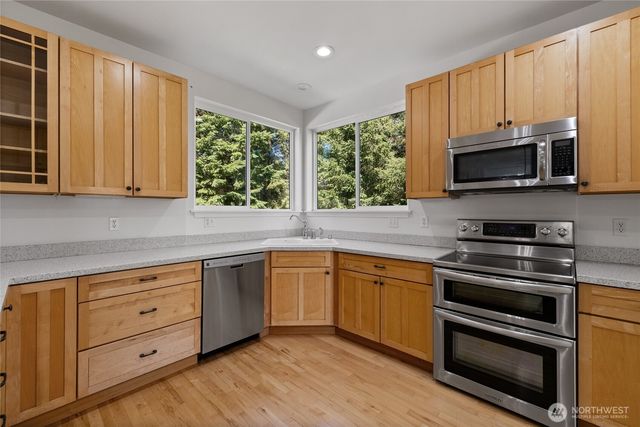 31502 40th Avenue S, Roy, WA 98580