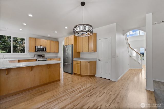 31502 40th Avenue S, Roy, WA 98580