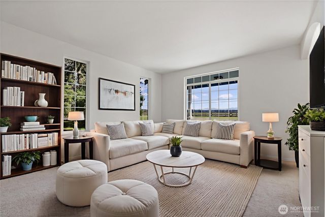 31502 40th Avenue S, Roy, WA 98580