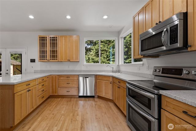 31502 40th Avenue S, Roy, WA 98580