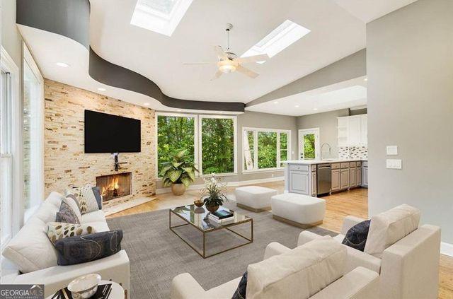 160 Grogans Landing, Atlanta, GA 30350