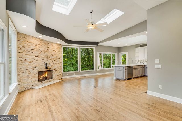 160 Grogans Landing, Atlanta, GA 30350