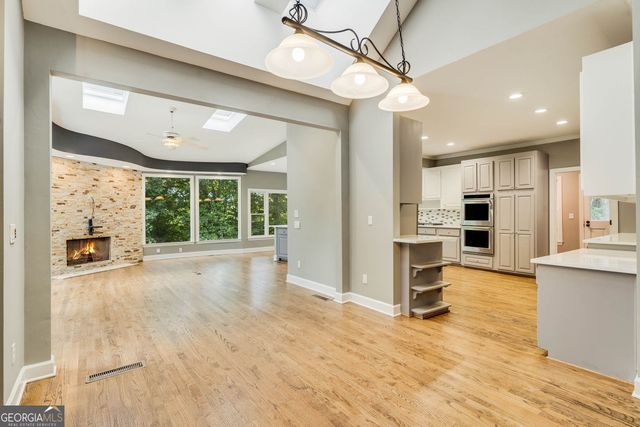 160 Grogans Landing, Atlanta, GA 30350