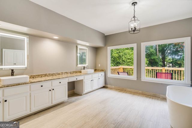 160 Grogans Landing, Atlanta, GA 30350