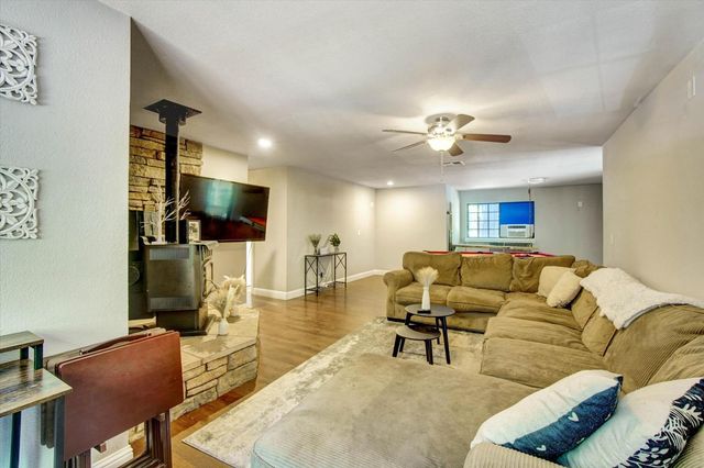 3000 Polaris Ct, Pollock Pines, CA 95726