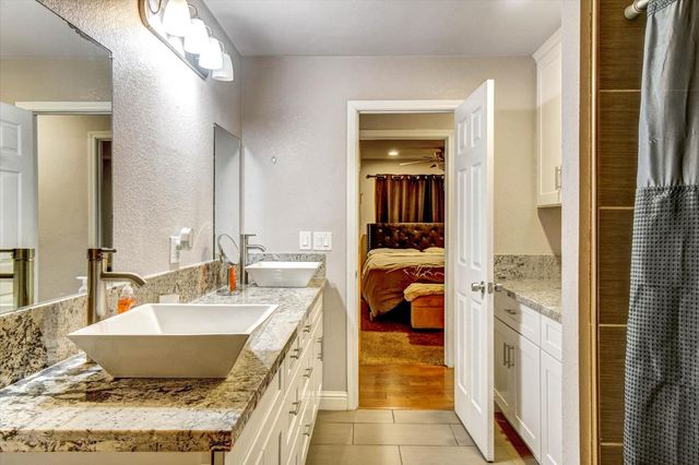 3000 Polaris Ct, Pollock Pines, CA 95726
