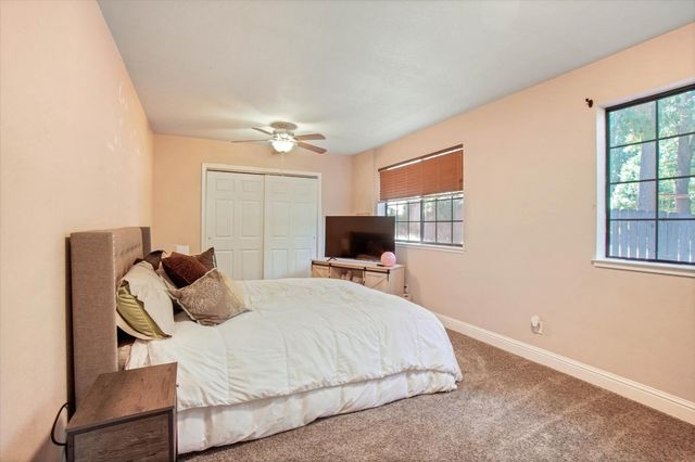 3000 Polaris Ct, Pollock Pines, CA 95726