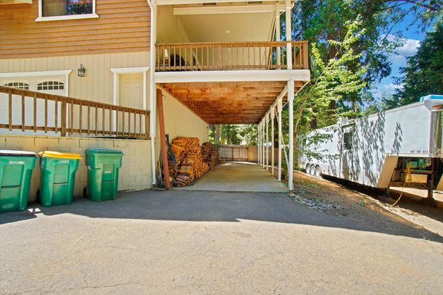 3000 Polaris Ct, Pollock Pines, CA 95726