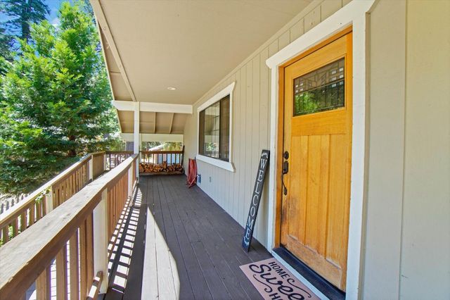 3000 Polaris Ct, Pollock Pines, CA 95726