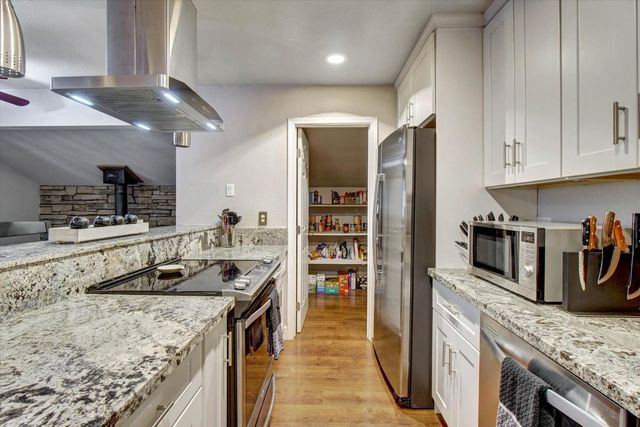 3000 Polaris Ct, Pollock Pines, CA 95726