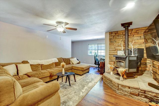 3000 Polaris Ct, Pollock Pines, CA 95726