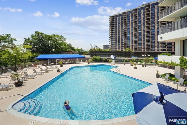 1530 Palisade Avenue 21C, Fort Lee, NJ 07024