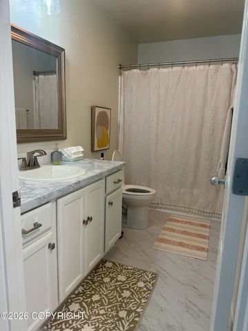 2010 Casey Cusack Loop, Anchorage, AK 99515