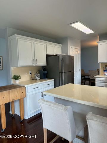 2010 Casey Cusack Loop, Anchorage, AK 99515