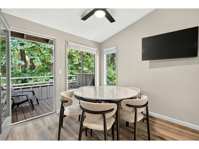 7189 Sw CHILDS Rd, Lake Oswego, OR 97035