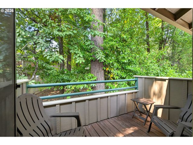 7189 Sw CHILDS Rd, Lake Oswego, OR 97035