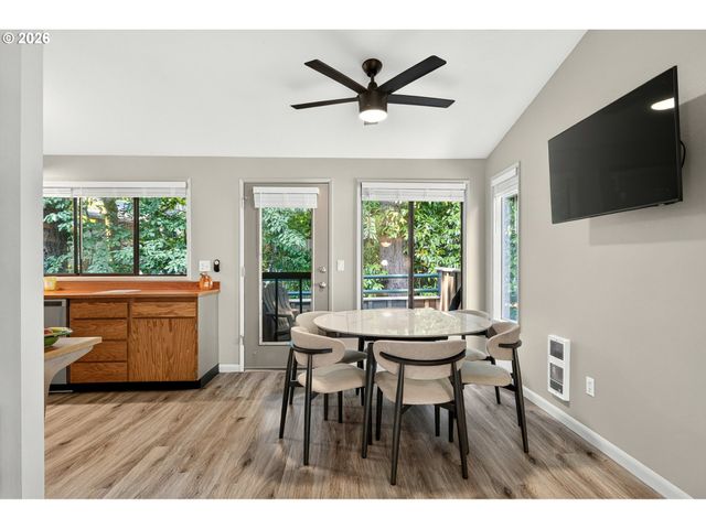 7189 Sw CHILDS Rd, Lake Oswego, OR 97035