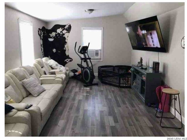 2450 jesusita, San Antonio, TX 78237