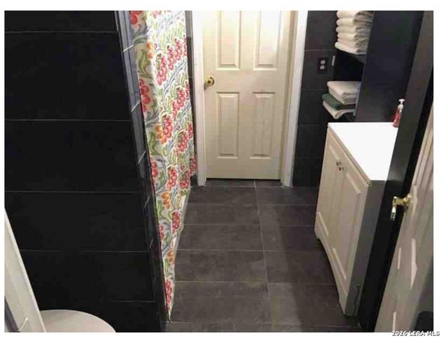 2450 jesusita, San Antonio, TX 78237