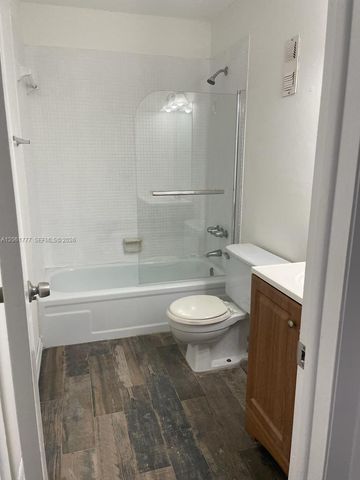 2017 NW 46th Avenue A202, Lauderhill, FL 33313