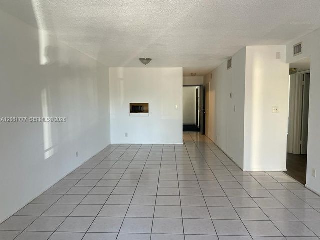 2017 NW 46th Avenue A202, Lauderhill, FL 33313