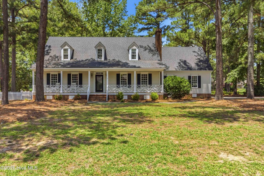 4926 Country Club Drive N, Wilson, NC 27896