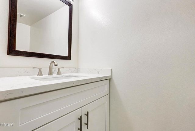 21209 Lassen Street 4, Los Angeles, CA 91311