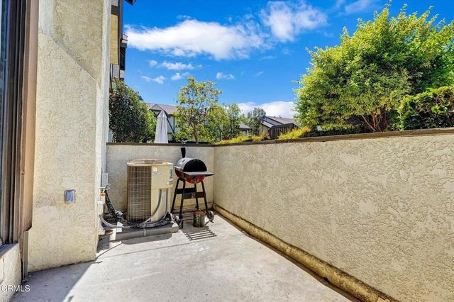 21209 Lassen Street 4, Los Angeles, CA 91311