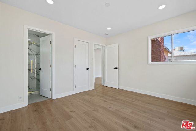 21009 Saticoy Street, Canoga Park (los Angeles), CA 91304